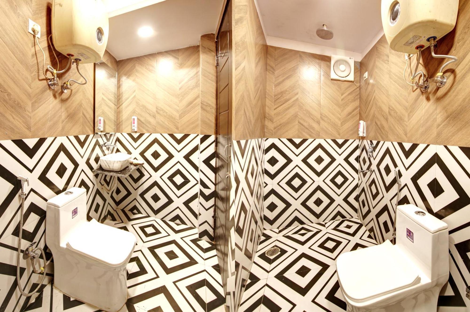 Hotel Wk Comfort - Near White Clove 뉴델리 외부 사진