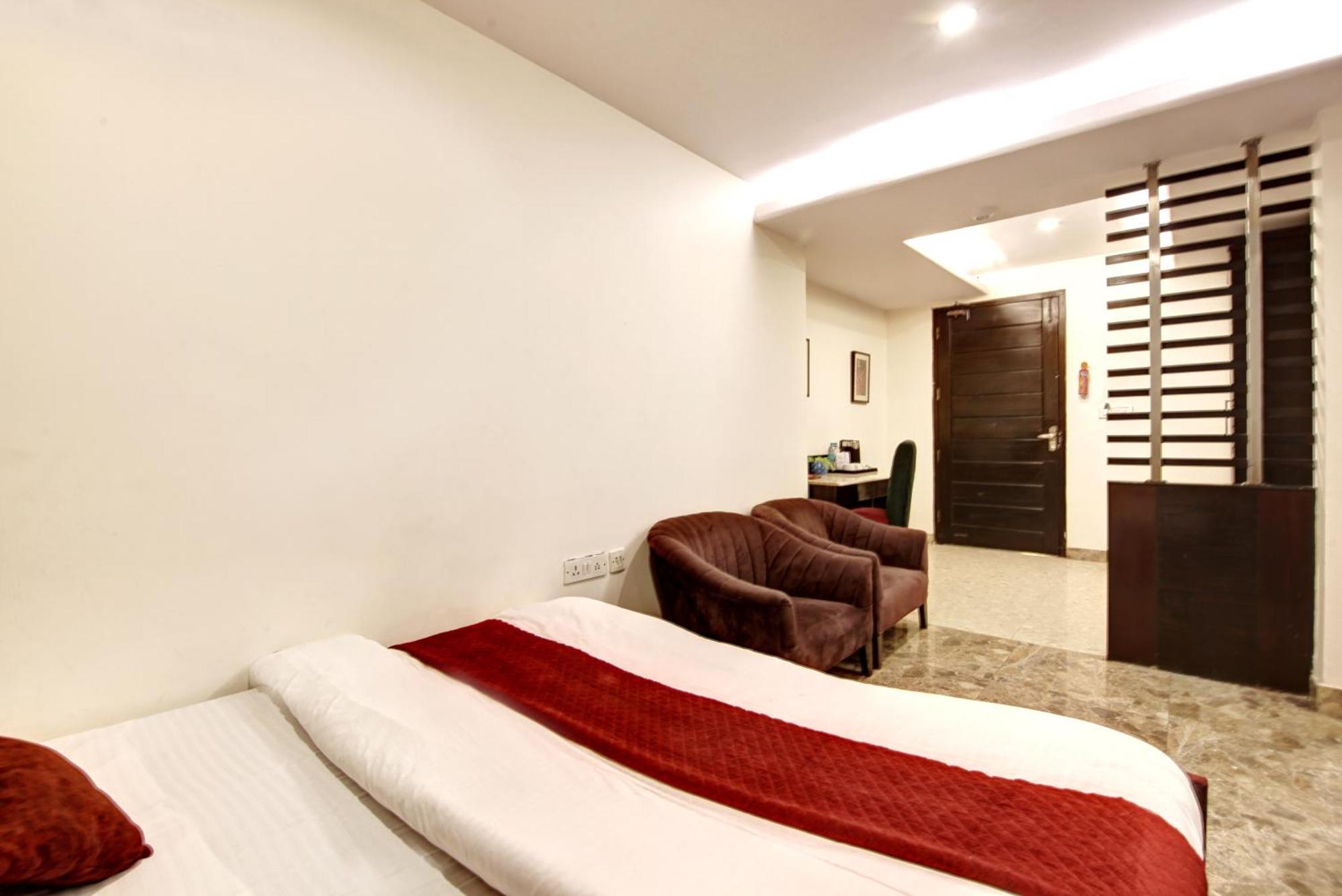 Hotel Wk Comfort - Near White Clove 뉴델리 외부 사진