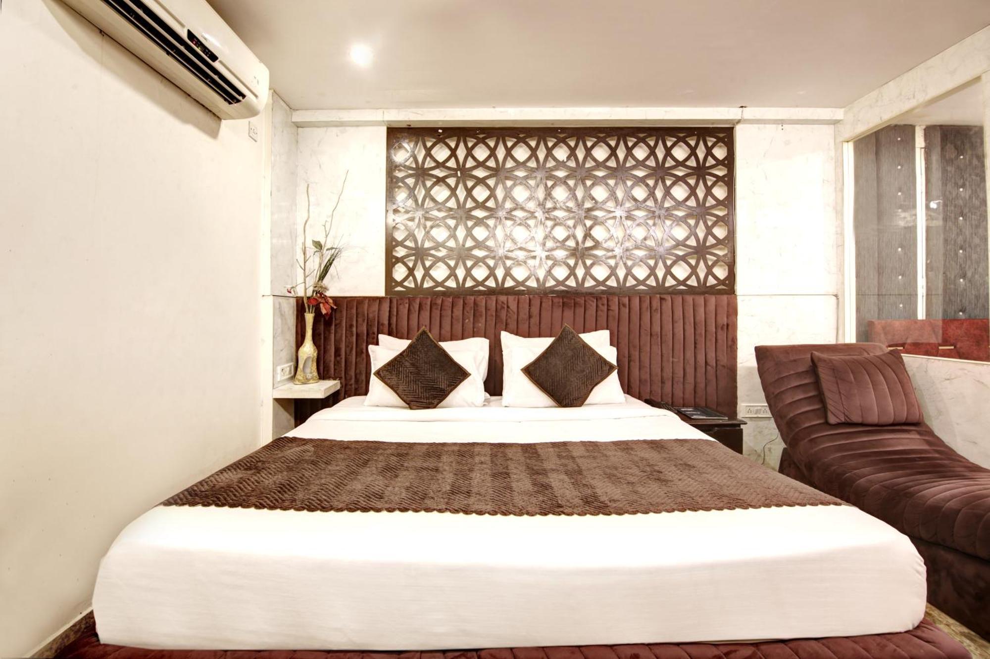 Hotel Wk Comfort - Near White Clove 뉴델리 외부 사진